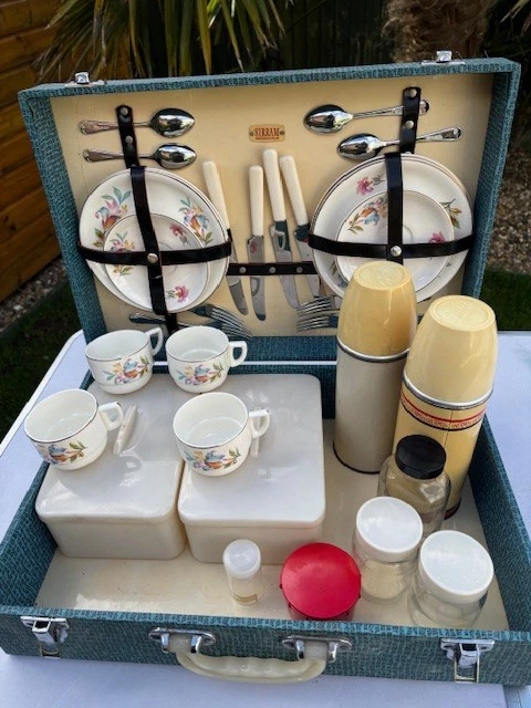 1950/60S VINTAGE SIRRAM Blue Picnic Hamper (4 person) - Thermos