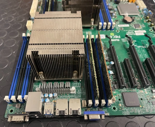 Supermicro 1U Server X10DRG-HT 2x E5-2680 v4 128GB 4x Trays 3x GPU AI