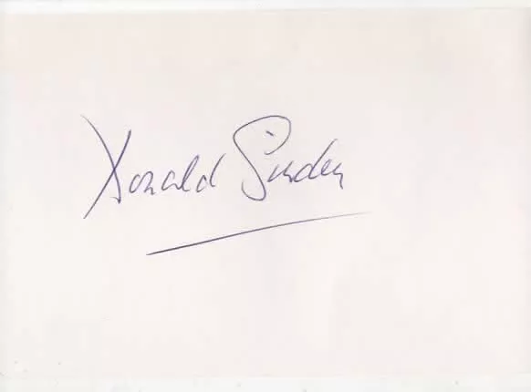 Donald Sinden autograph on card (The Prisoner)