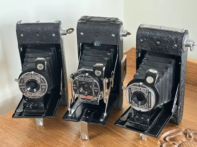 Soho Myna Vintage 120 Folding Rollfilm Camera X3 With Cases