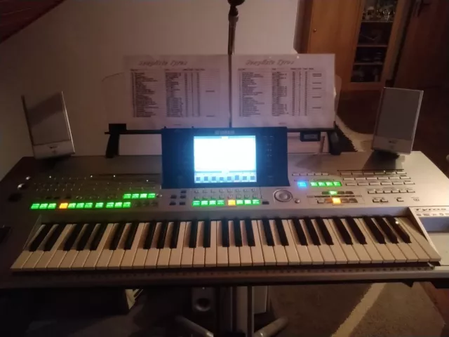 Keyboard Yamaha Tyros 1, gebraucht mit Lautsprechersystem + Ständer + Sitzbank