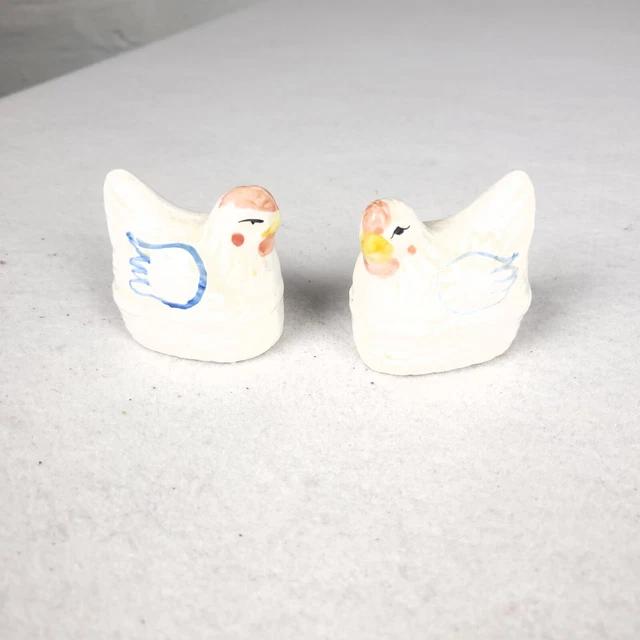 Vintage Chicken Rooster Salt and Pepper Shakers Cute Collectible Farm House