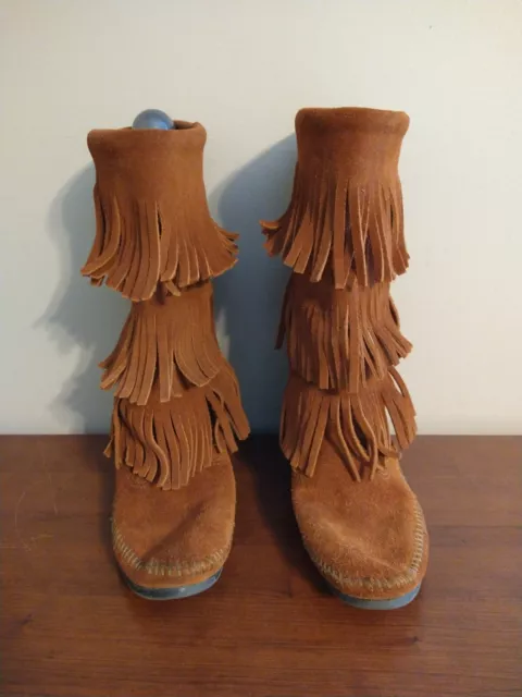 WOMENS MINNETONKA MOCCASIN BOOTS BROWN SUEDE SIZE 6 tall pull on 3 layer fringe