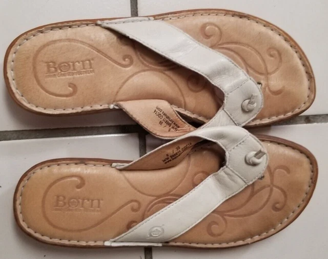 Born Women's Sz 8 Cream Leather Thong Slide Sandal Comfy Padded Flip Flop