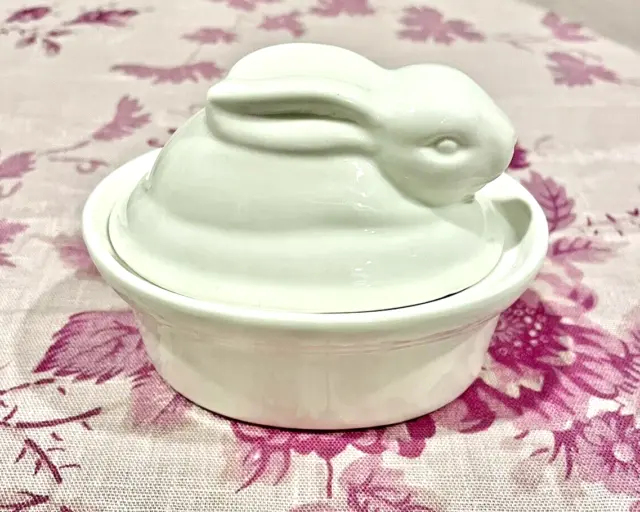 La Porcellana Bianca Mini White Porcelain Bunny Rabbit Dish Terrine Tureen New