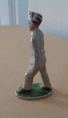 Soldat De L Ombre En 6 Lettres QUIRALU ANCIEN Jouet Figurine Soldat Personnel de l'intendance réf 714