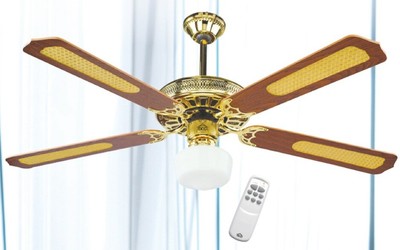 Ventilatore da soffitto DIVINA AIR con luce DA51011 quattro pale 70W 130cm 3 Velocità con Telecomando Incluso Rinfrescante 4 Pale In Legno Mediawave Store Ventilatore Fresco Estate con Luce 