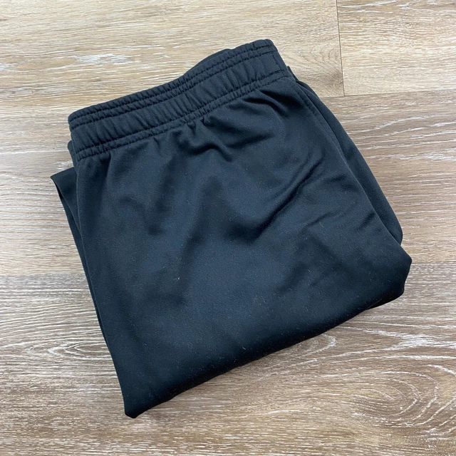 UNDER ARMOUR Loose Stretch Waist Black Track Pants Boy's Size XL