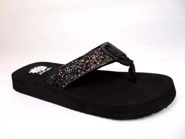 Women’s Yellow Box Feliks Flip Flop Sandals, Size 8.0 M, Sparkle Sequin Black Women’s Yellow Box Feliks Flip Flop Sandals, Size 8.0 M, Sparkle Sequin Black
