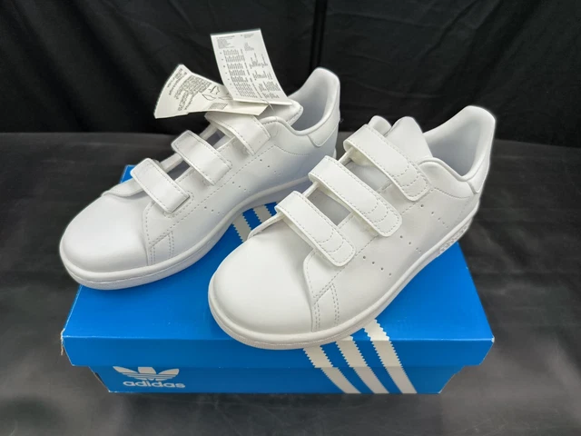 paire de chaussure enfant adidas taille 33/5 blanche