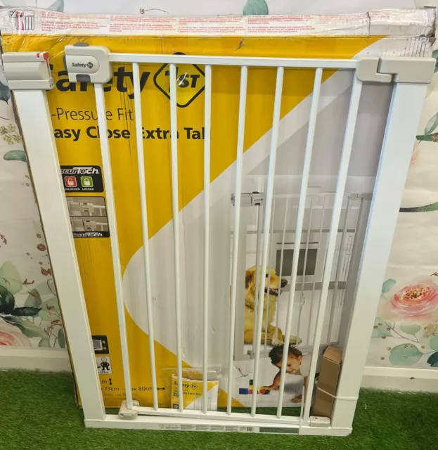 Safety 1st Pet or Baby Extra Tall Stair Door Gate 73-80cm Wide, 91cm Tall NEW