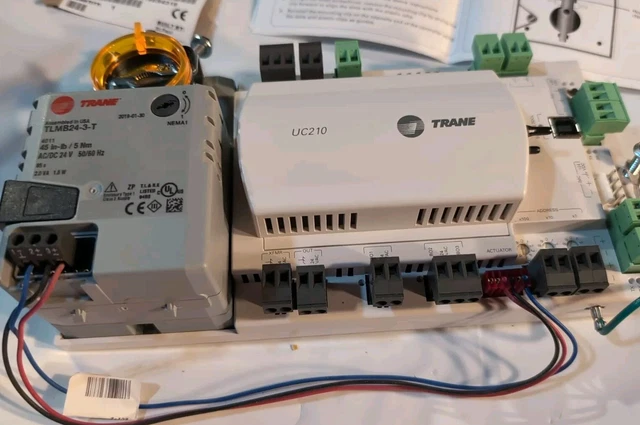 thumbnail image 2 of Trane X13690232-01 VAV Box Controller – BRD1411 6400-0973-01 Used 2 of 6