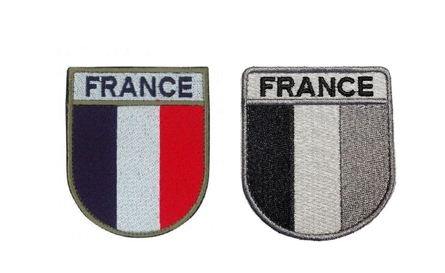 LOT DE 6 Insignes Et Epaulettes Militaires EUR 24,90 - FR