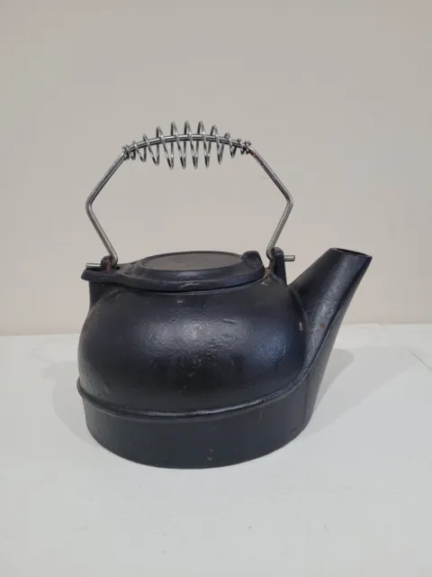 Retro Vintage Large Cast Iron Teapot Kettle Heavy Rusty Black with Handle