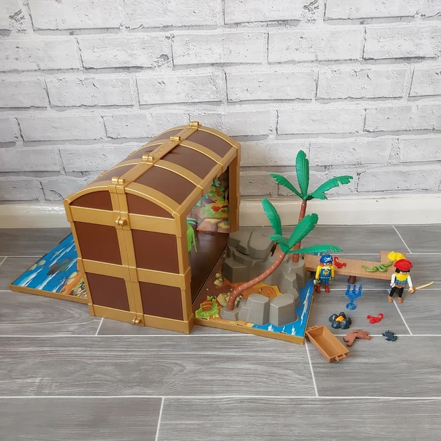 PLAYMOBIL 5737 PIRATE Treasure Chest Foldaway Carry Along Playset With