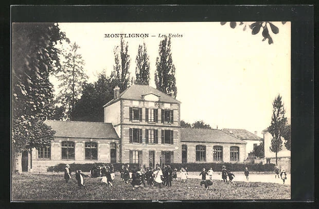 CPA Montlignon, Les Ecoles