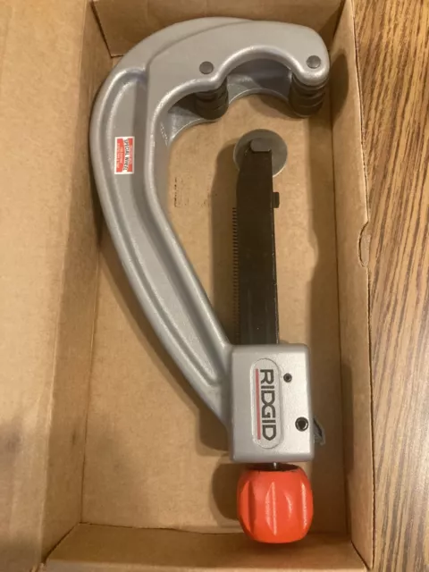 NEW Ridgid 154-P Tubing Cutter 1 1/2" - 4" OD, Quick Acting, 31657 NEW