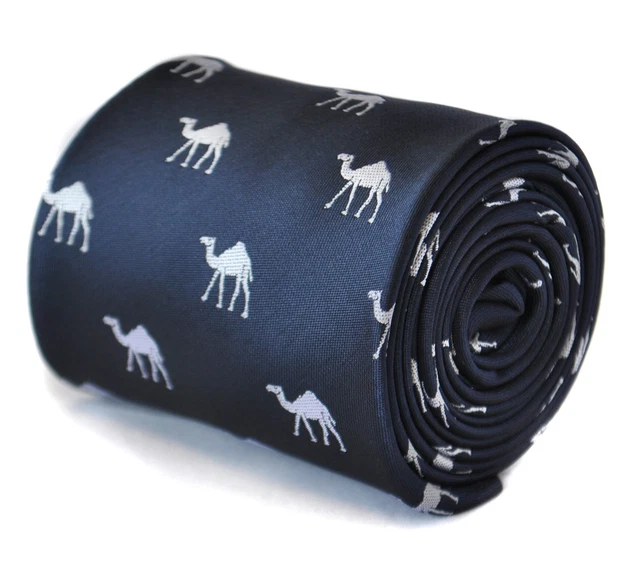 Cravate Homme Frederick Thomas – Bleu Marine Foncé – Brodé Motif Cochon – Fabriquée UK