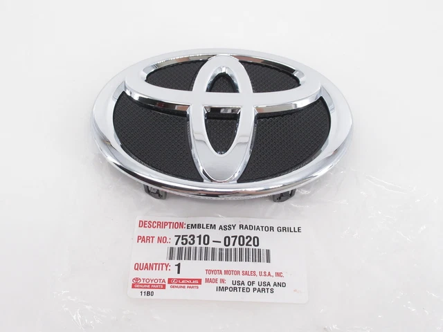 Genuine OEM Toyota Front Grille Emblem – 91-95 Toyota Pickup – New Old Stock