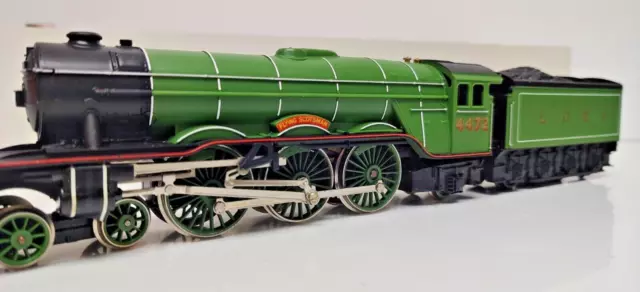 Hornby 1979 R845 OO Gauge LNER Green Class A3 4472 Flying Scotsman Loco UNUSED