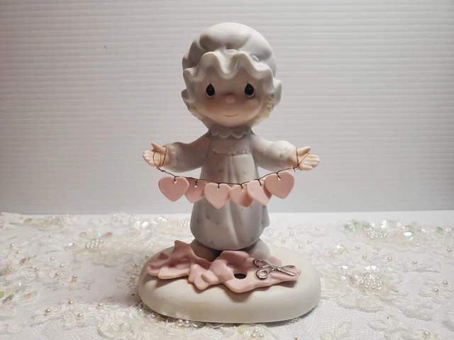 Vintage 1983 Precious moments YOU HAVE TOUCHED SO MANY HEARTS  5" TALL E-2821