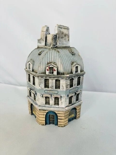 Gault Original Caron Corner Building France P3 1992