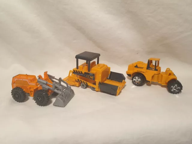 Diecast Construction MACHINES DIGGER & DUMP TRUCK TOYS Plastic Metal Lot of 3