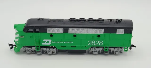 Ahm Playart Ho Scale 2828 Burlington Northern Emd F7A Powered Diesel Locomotive