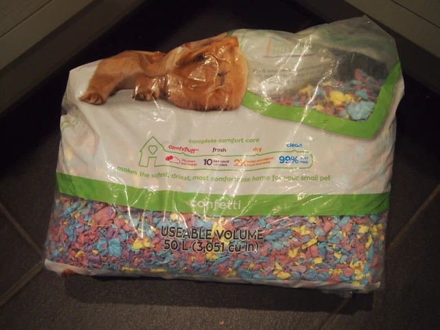 Ropa de cama Carefresh Confeti pequeña mascota conejo hámster jerbo - paquete abierto