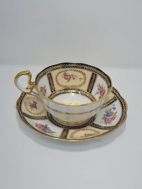 ⚜️ROYAL ALBERT~CROWN CHINA Teacup/Saucer Pattern (743) ENGLAND/EUC