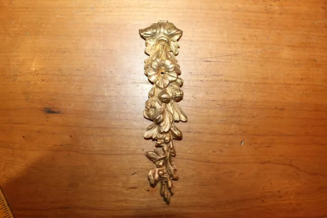 Antique Furniture Curio Cast Bronze Decorative Ornamental Accent Highlight A-27