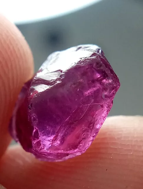 4.29 Carats Facet Grade Gorgeous Hot Pink/Purple Umbalite Garnet Rough@Tanzania