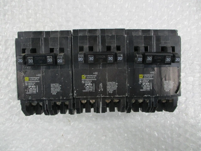 Lot Of 3 New Square D Homt2020230 Breakers