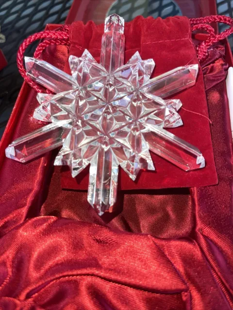 WATERFORD Crystal 2004 SNOW STAR ORNAMENT Christmas Holiday In Box