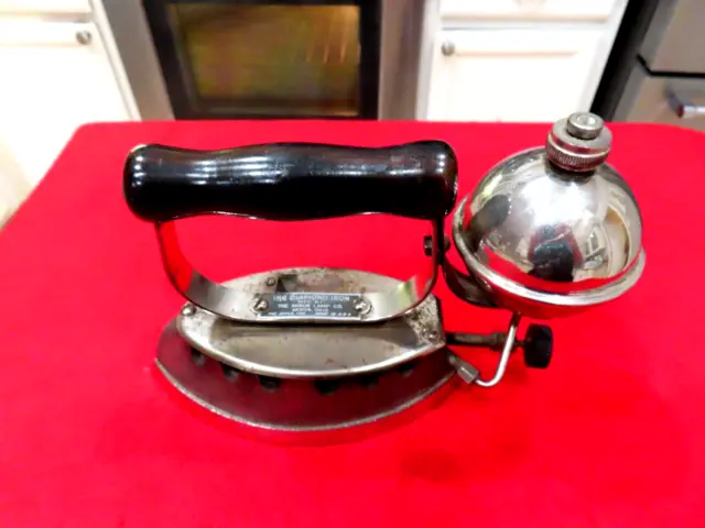 Vintage 1930's Gas Powered Iron THE DIAMOND IRON Akron Lamp Co USA Pump L1.24