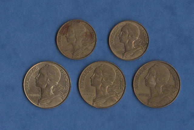 FRANCE 5 DIFFERENT COIS   Lot K701