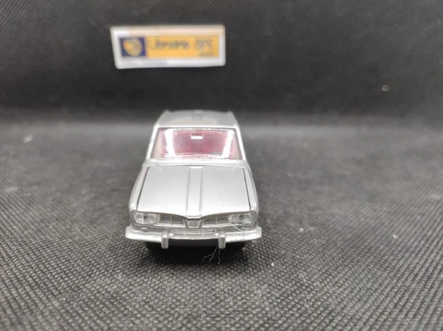 Miniature KENG FAI TOYS Renault Dacia Logan Grise - Échelle 1/43