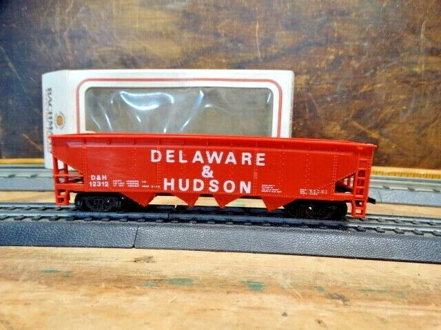 Bachmann HO Delaware & Hudson D & W 12312 Offset Quad Hopper in Box