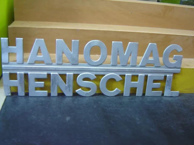 Hanomag / Henschel Schild aus Alu für Lkws 46cm lang "Gebraucht"(AND-191)