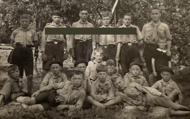 Grupppe Pimpfe with Flag 1933 - Boy Scouts - Original Photo