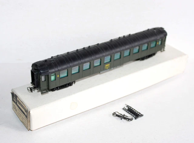 Voiture SNCF France Trains HO 277 – Voyageur 2e Classe, Dyle Et Bacalan, Verte, Occasion