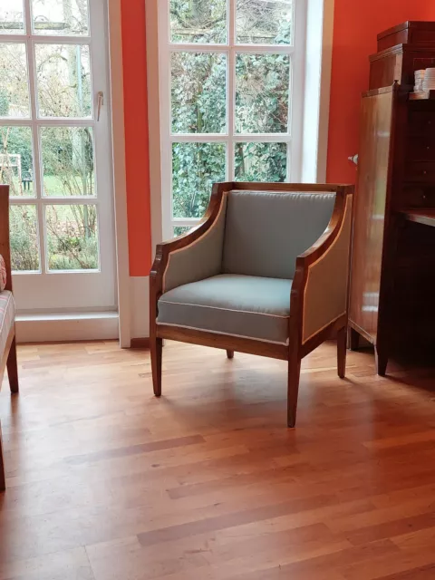 Formstrenge Biedermeier Bergère / Sessel