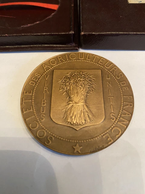 Médaille En Argent – Société Des Agriculteurs De France – Ariège Trotin