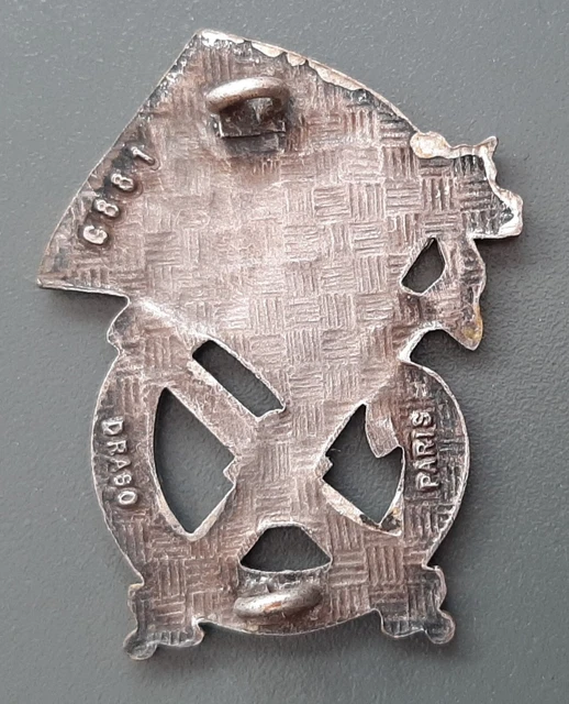 Cet insigne métallique du 6° groupe d'artillerie de marine du