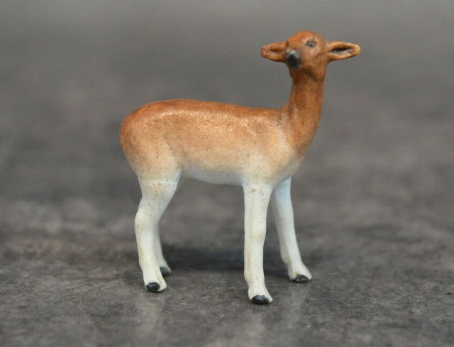 Rare Ancien Biscuit Miniature  De Vitrine - Biche Creche ?