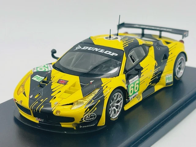 Miniature Fujimi 1/43 Ferrari 458 Italia GT2 - AF Corse N°61, Le Mans 2012