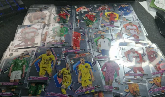 2023 Topps Finest Road to UEFA EURO 2024 - Complete Set of 1-100 Base Cards