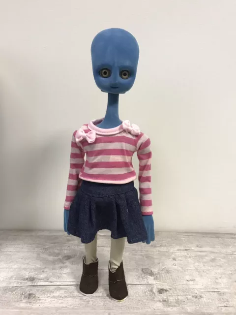Astrid alien doll outlet