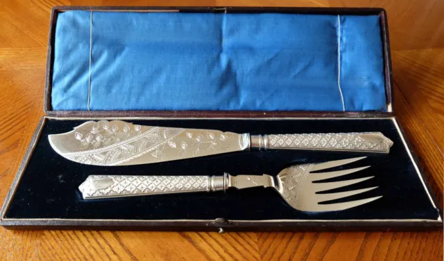 Antique Fish Slice & Serving Fork Set Silver Plated Leather Cased Box
