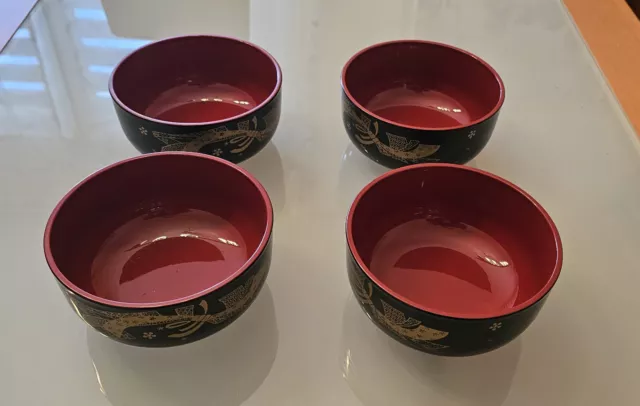 Original Japanische Schüsseln - 4 Stück - Durchmesser 13cm -Hochglanz Sehr schön